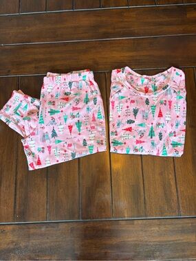 Cuddl Duds Pink Holiday Tree Dog and Gift Print 2-Pc Jogger Pajama Set Size L